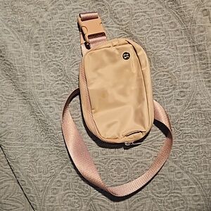 Lululemon belt bag
